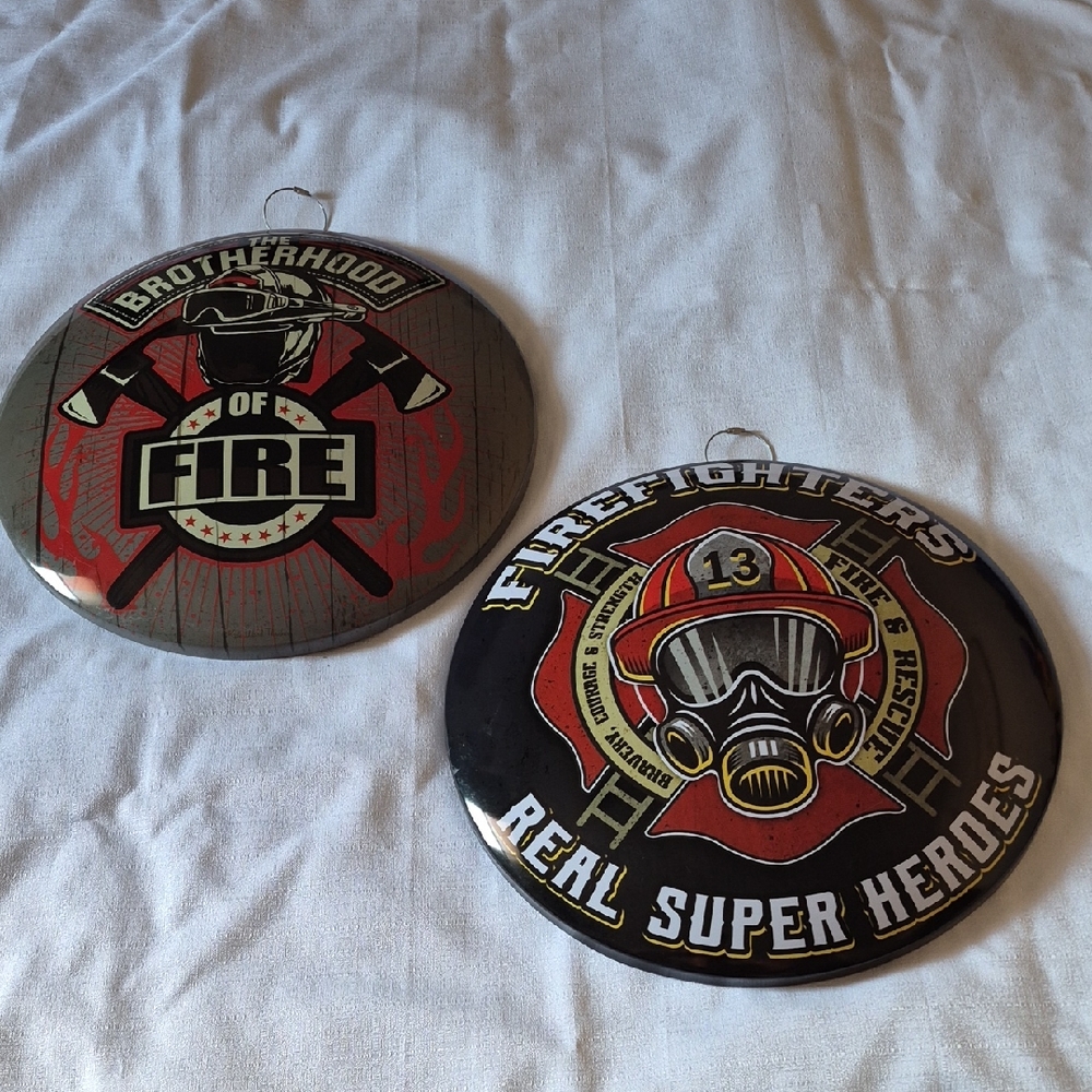 Firefighter Hero Round Wall Plaques Decor Red Black Gold 16 Inch